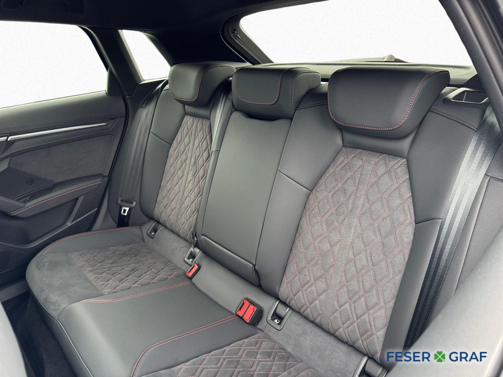 Audi A3 Spb. 35 TFSI - 2 x S line - Samsaru's Car Outlet