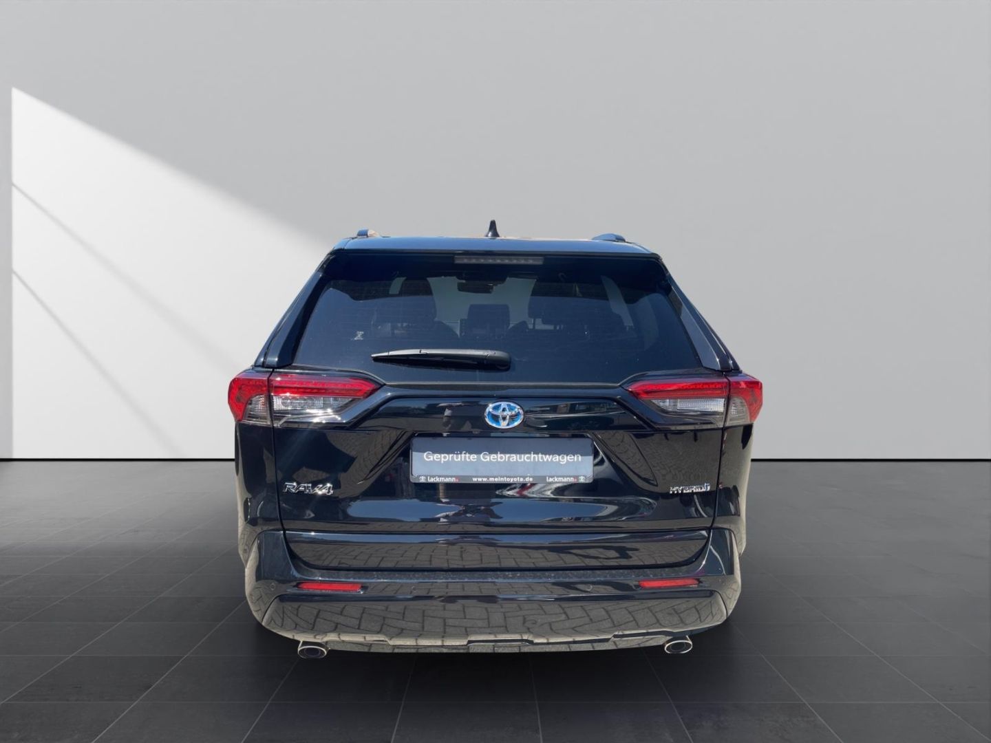 Toyota RAV 4 2.5 Hybrid 4x4 Black Edition - Samsaru's Car Outlet