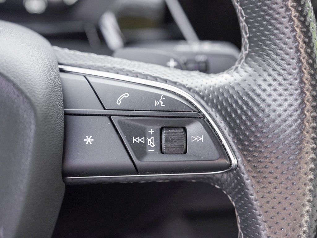 Audi A3 Sportback 45 TFSI e S line S-tron Navi Matrix