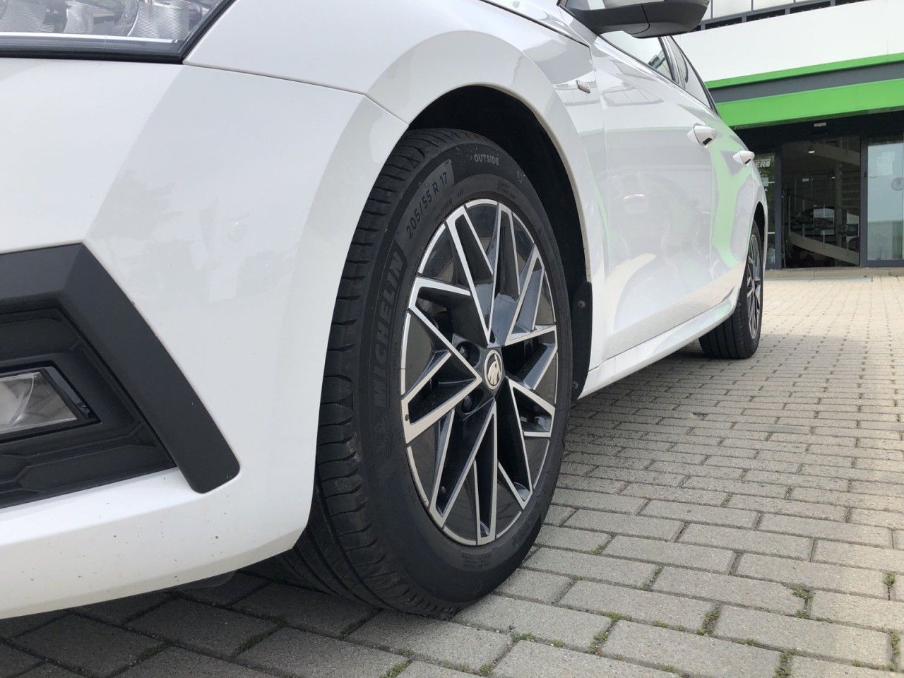Skoda Octavia Combi CLEVER 1.0 eTSI - Samsaru's Car Outlet