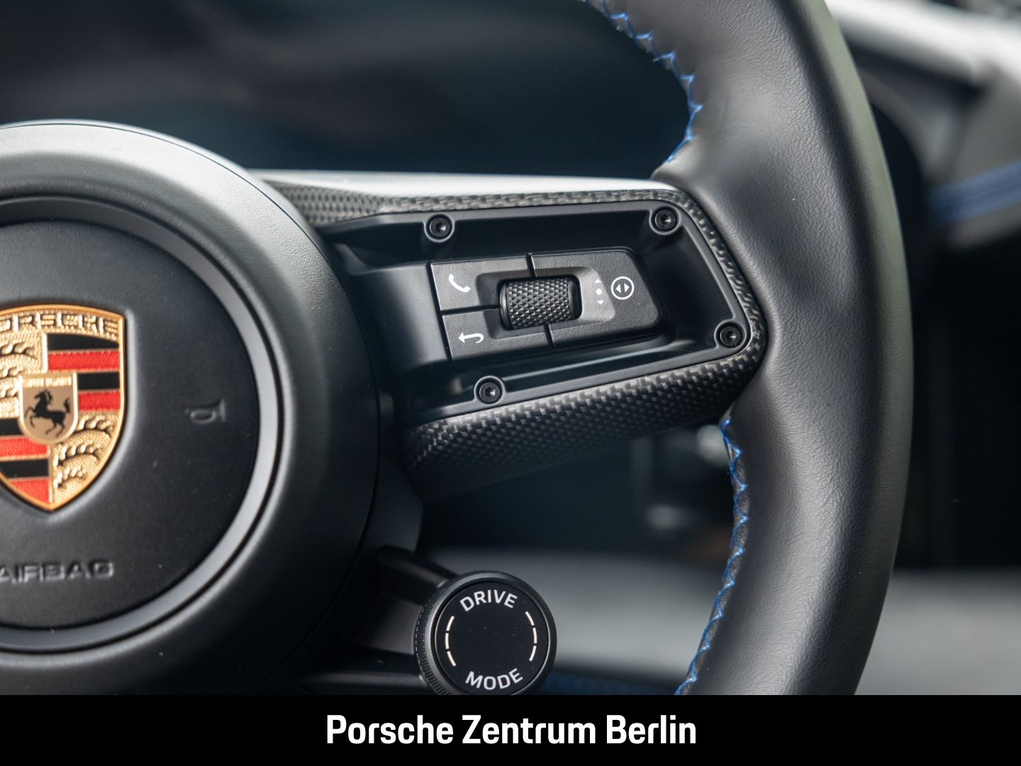 Porsche Taycan GTS HA-Lenkung InnoDrive HeadUp LEDMatrix