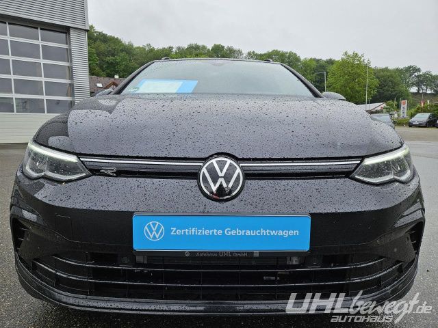 Volkswagen Golf VIII Variant R-Line 1.5 TSI - Samsaru's Car Outlet