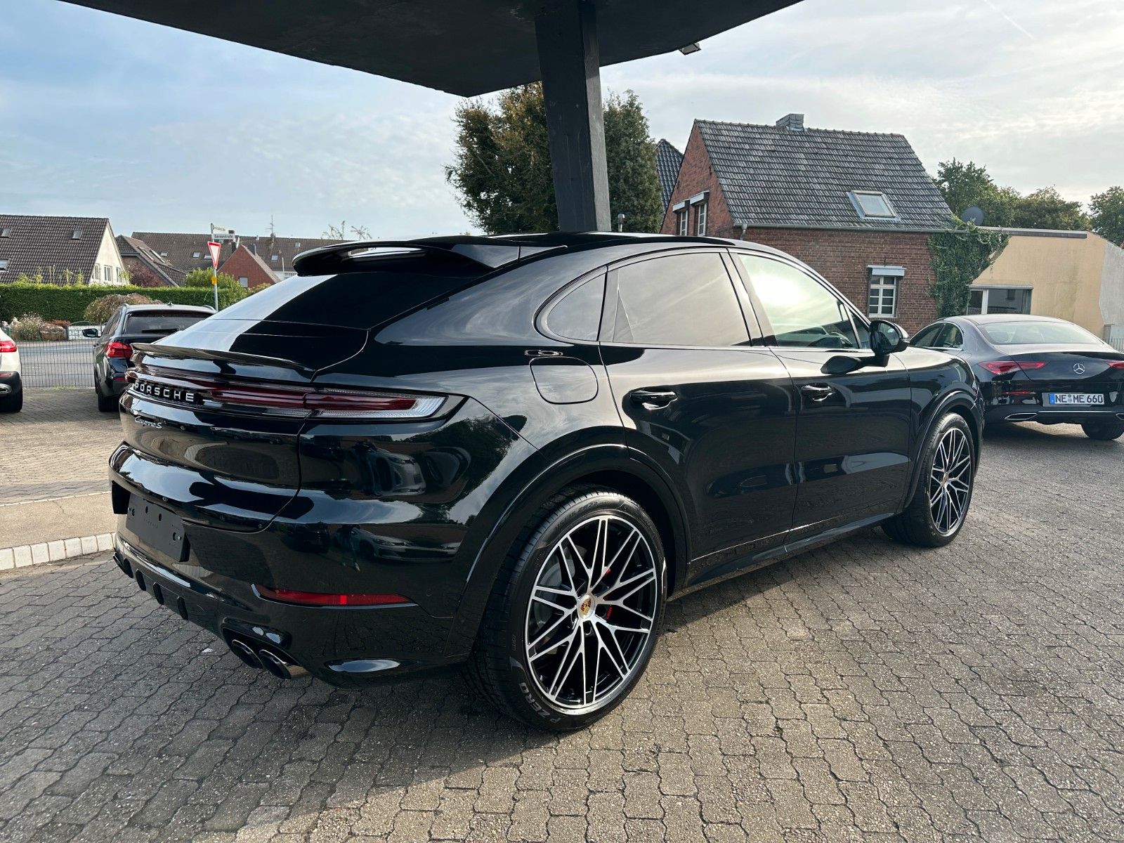 Porsche Cayenne S Coupe HUD Sport Design Max Voll