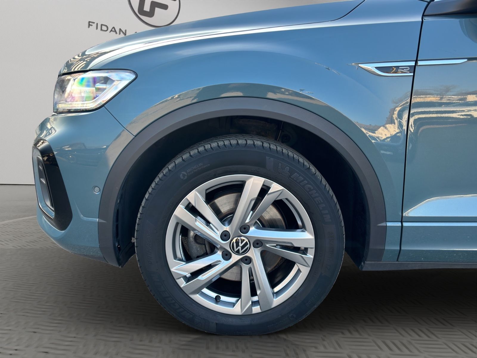 Volkswagen T-Roc R-Line 4M - Samsaru's Car Outlet
