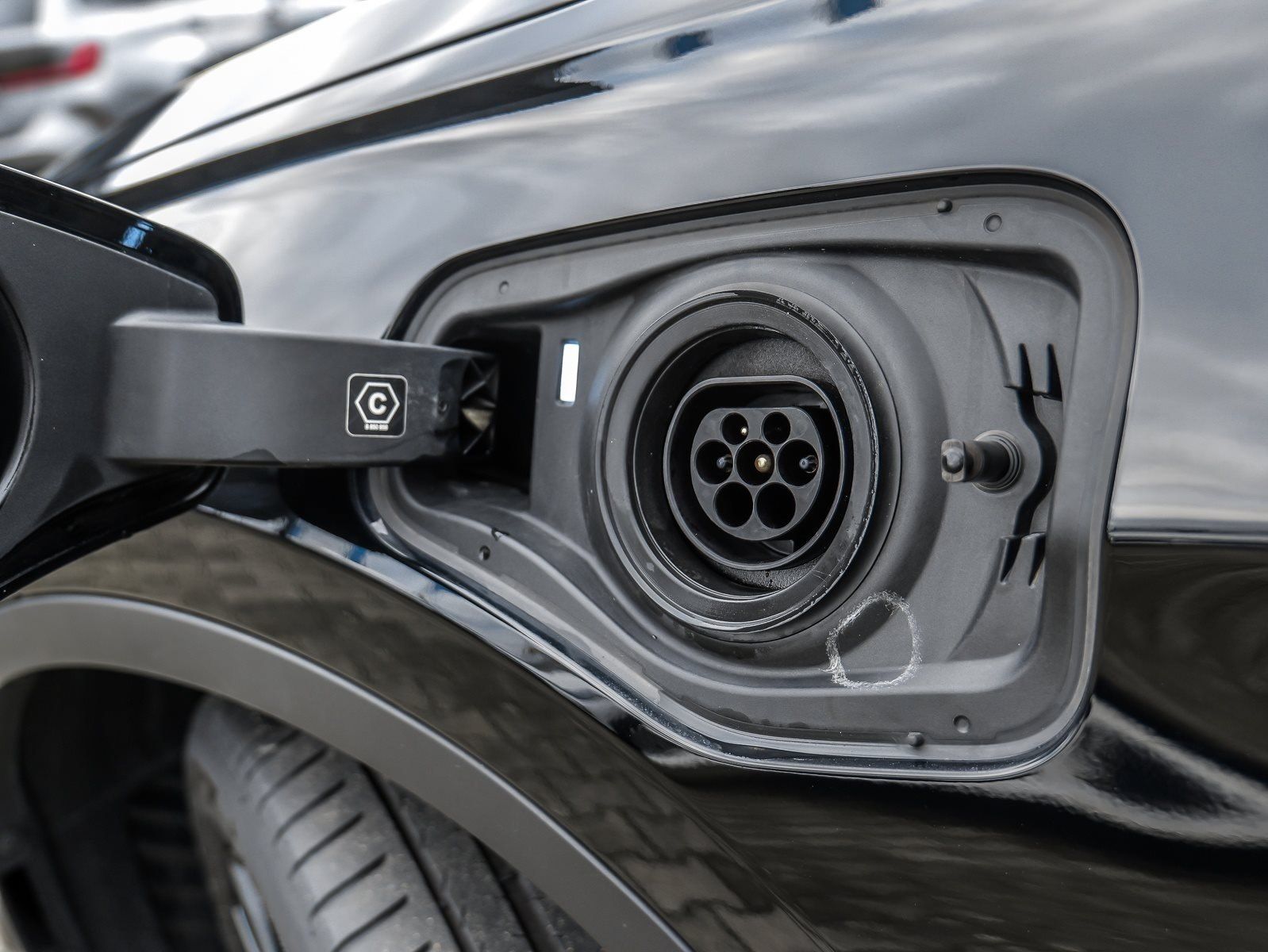 BMW X1 xDrive25e Sport Line - Samsaru's Car Outlet
