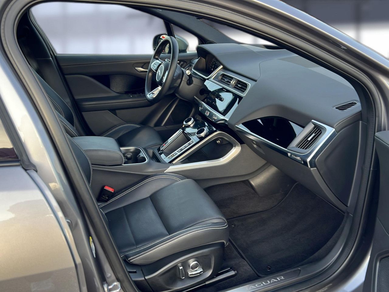 Jaguar I-Pace EV400 AWD S