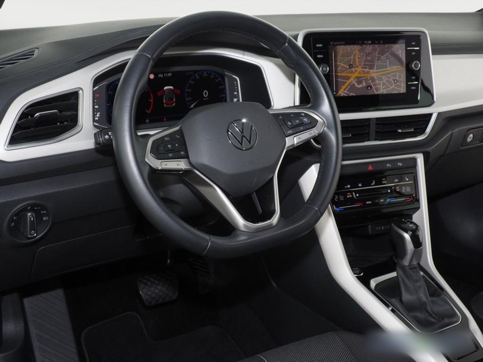 Volkswagen T-Roc Cabriolet Style 1.5 TSI DSG - Samsaru's Car Outlet