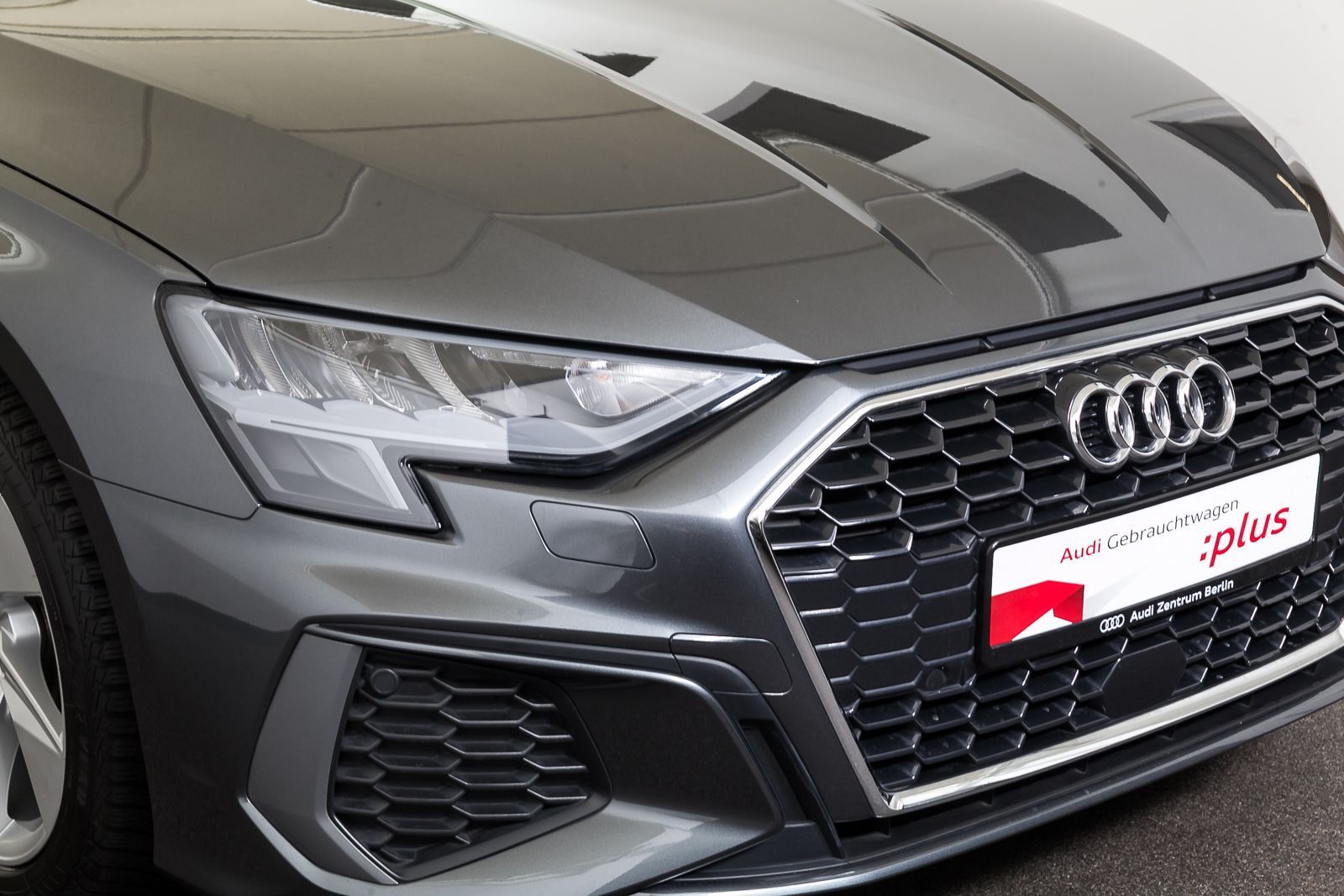 Audi A3 Sportback TFSI e S line - Samsaru's Car Outlet