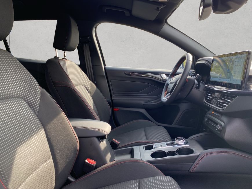 Ford Focus Turnier 1.5 EcoBlue Aut. ST-LINE X AHK+LED