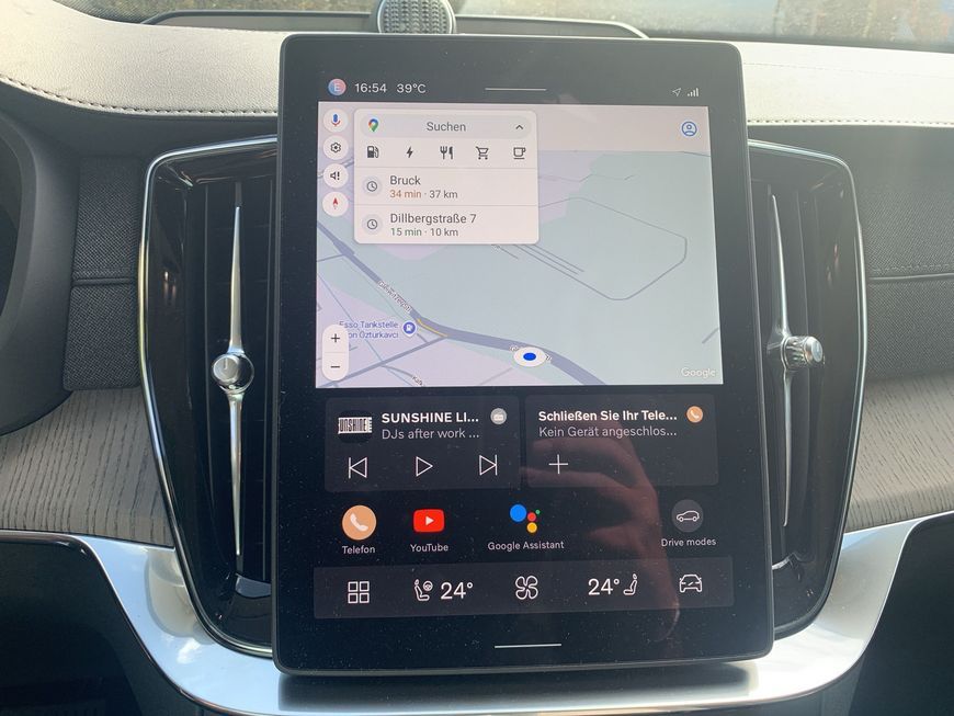 Volvo XC90 T8 AWD Plug-in Hybrid Ultra Dark