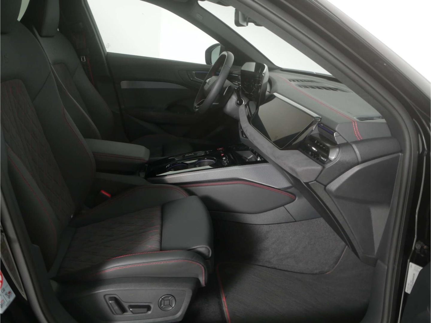 Audi A5 Avant e-hybrid quattro S line AHK/P-Dach/19''