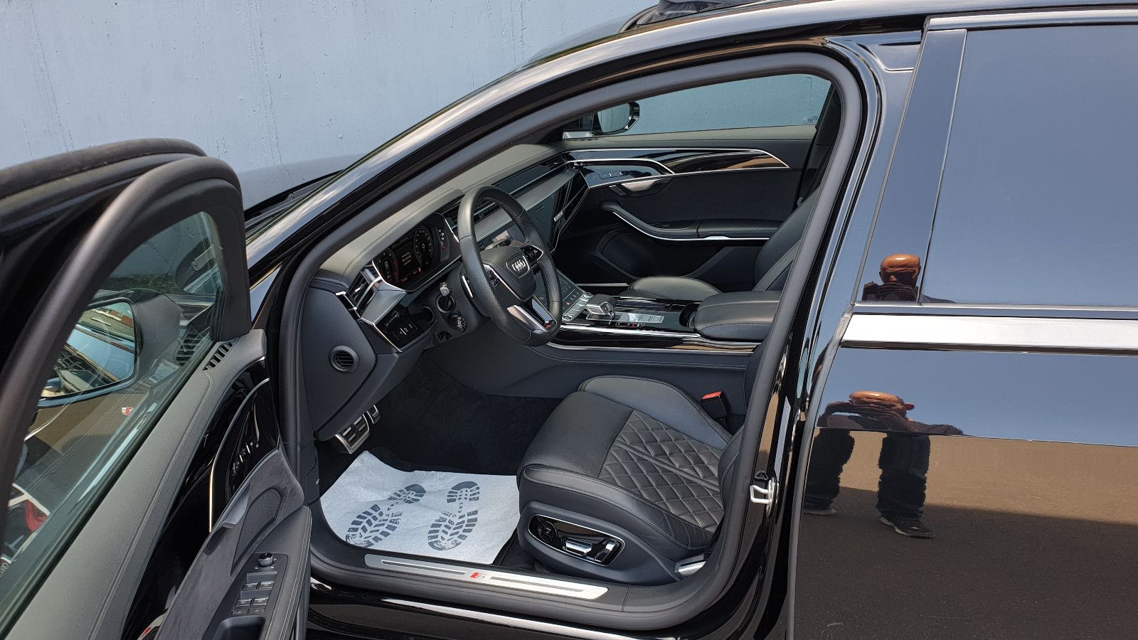 Audi A8 L 50 TDI quattro S line - Samsaru's Car Outlet