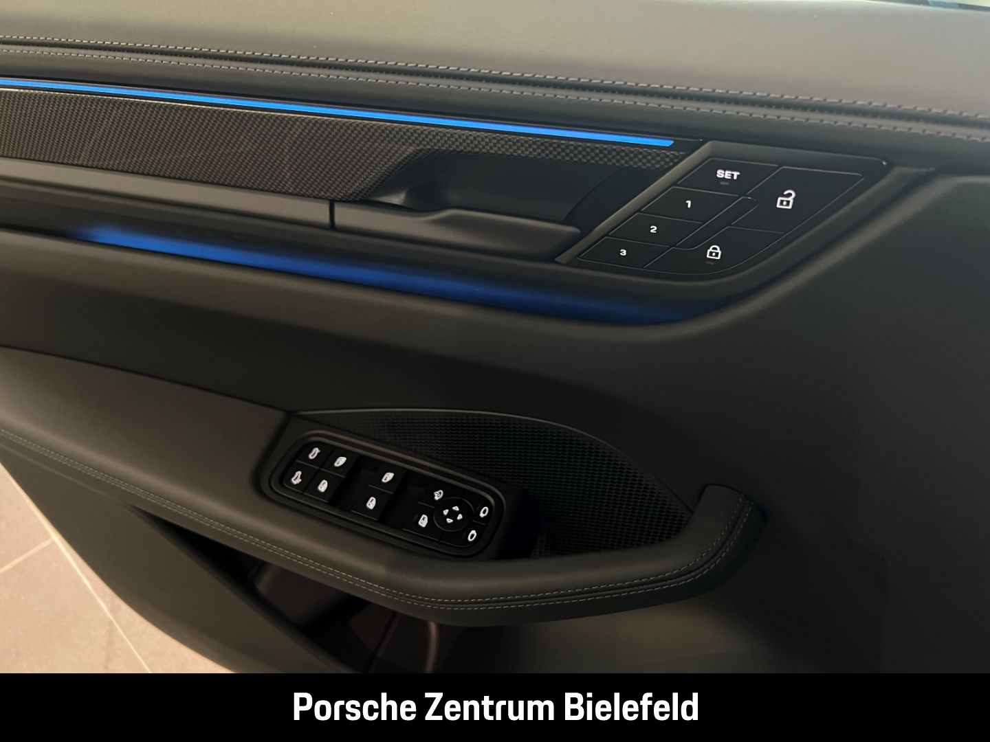 Porsche Macan Turbo HA-Lenkung Head-Up Sitzbelüftung