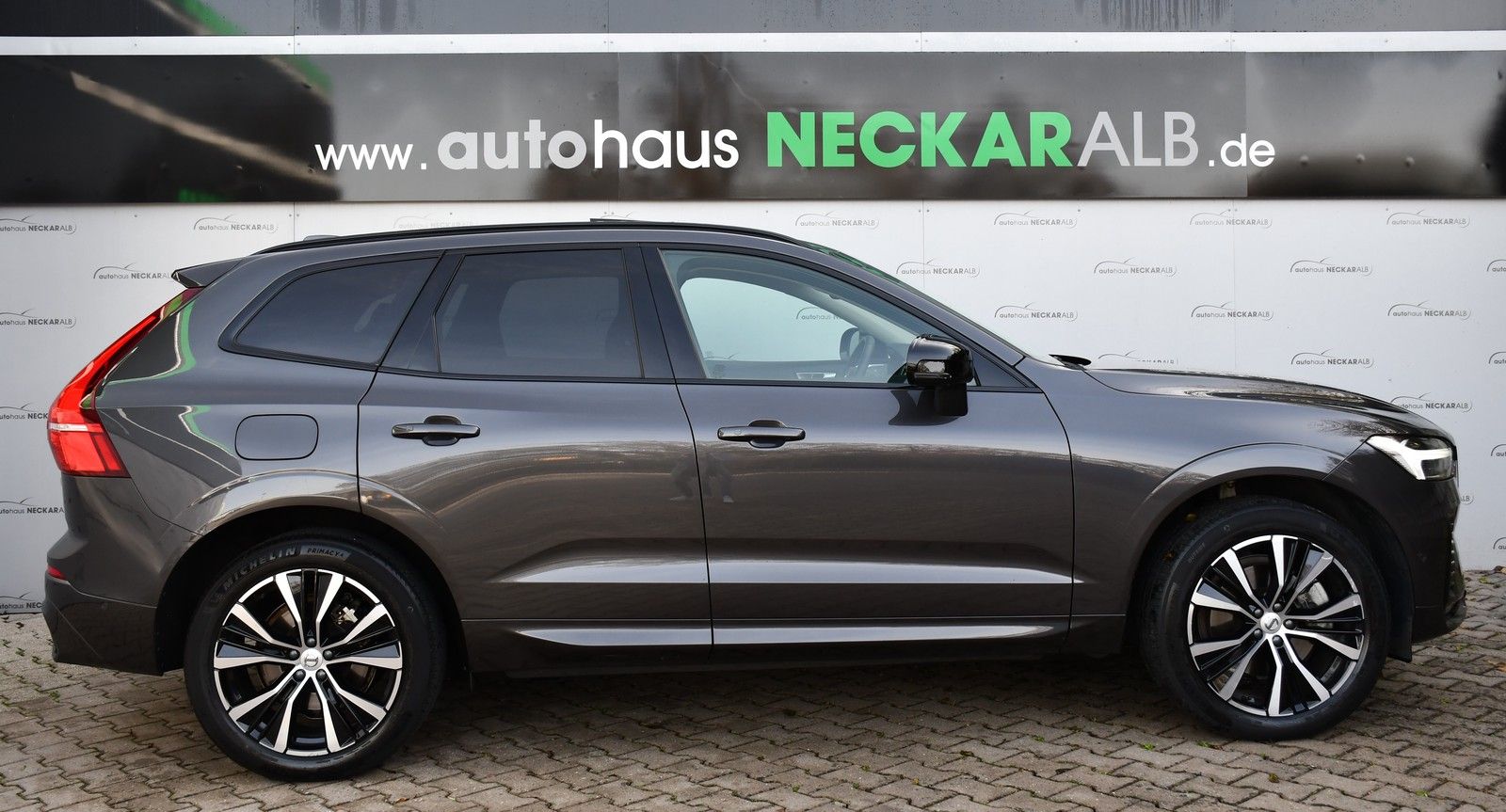 Volvo XC60 Ultimate Dark AWD*AHK*Head-Up*360°Kamera*Pa