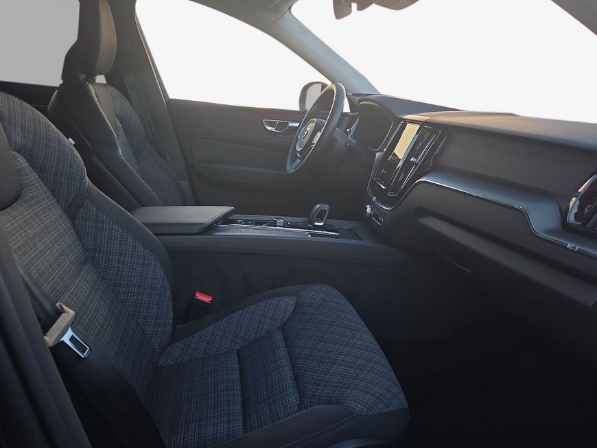 Volvo XC60 B5 B AWD Core