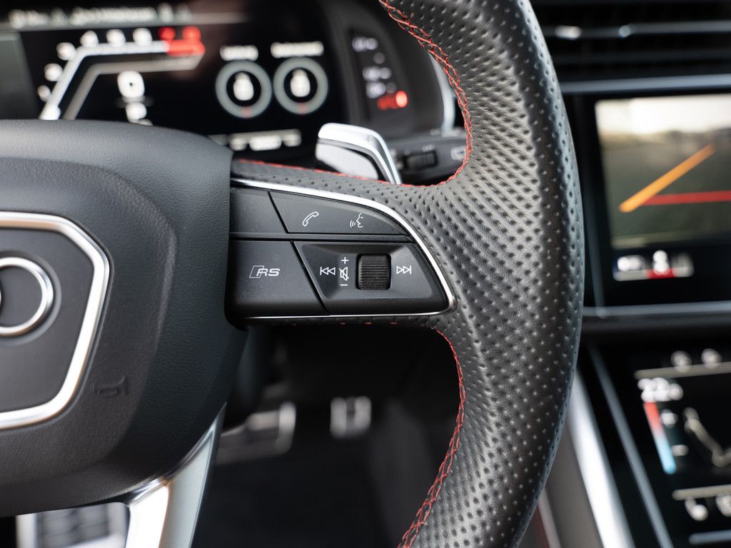 Audi RS Q8 quattro PANO AHK HUD 360° MATRIX-LED B&O