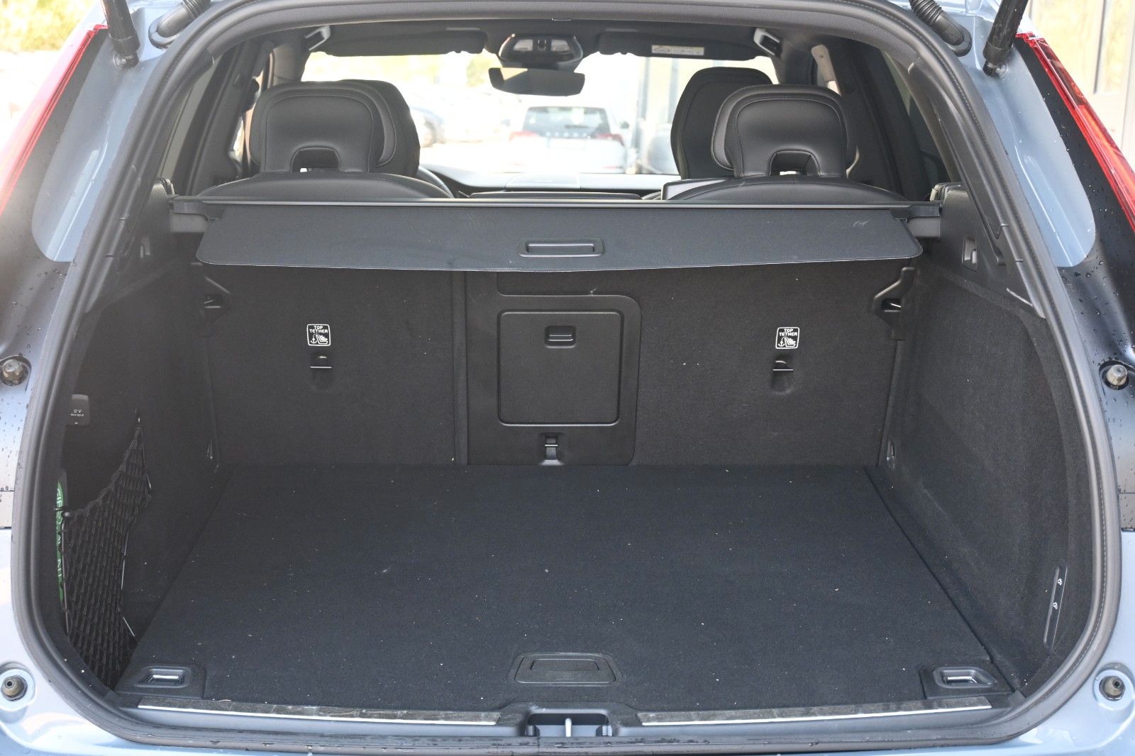 Volvo XC60 B4 AWD Ultimate - Samsaru's Car Outlet