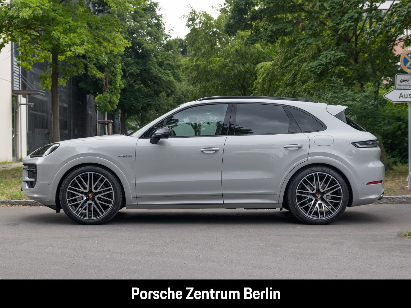 Porsche Cayenne E-Hybrid BOSE InnoDrive Panoramadach LED