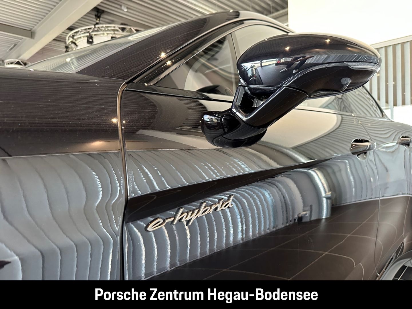 Porsche Panamera Turbo E-Hybrid/Active Ride/Sportabgasan