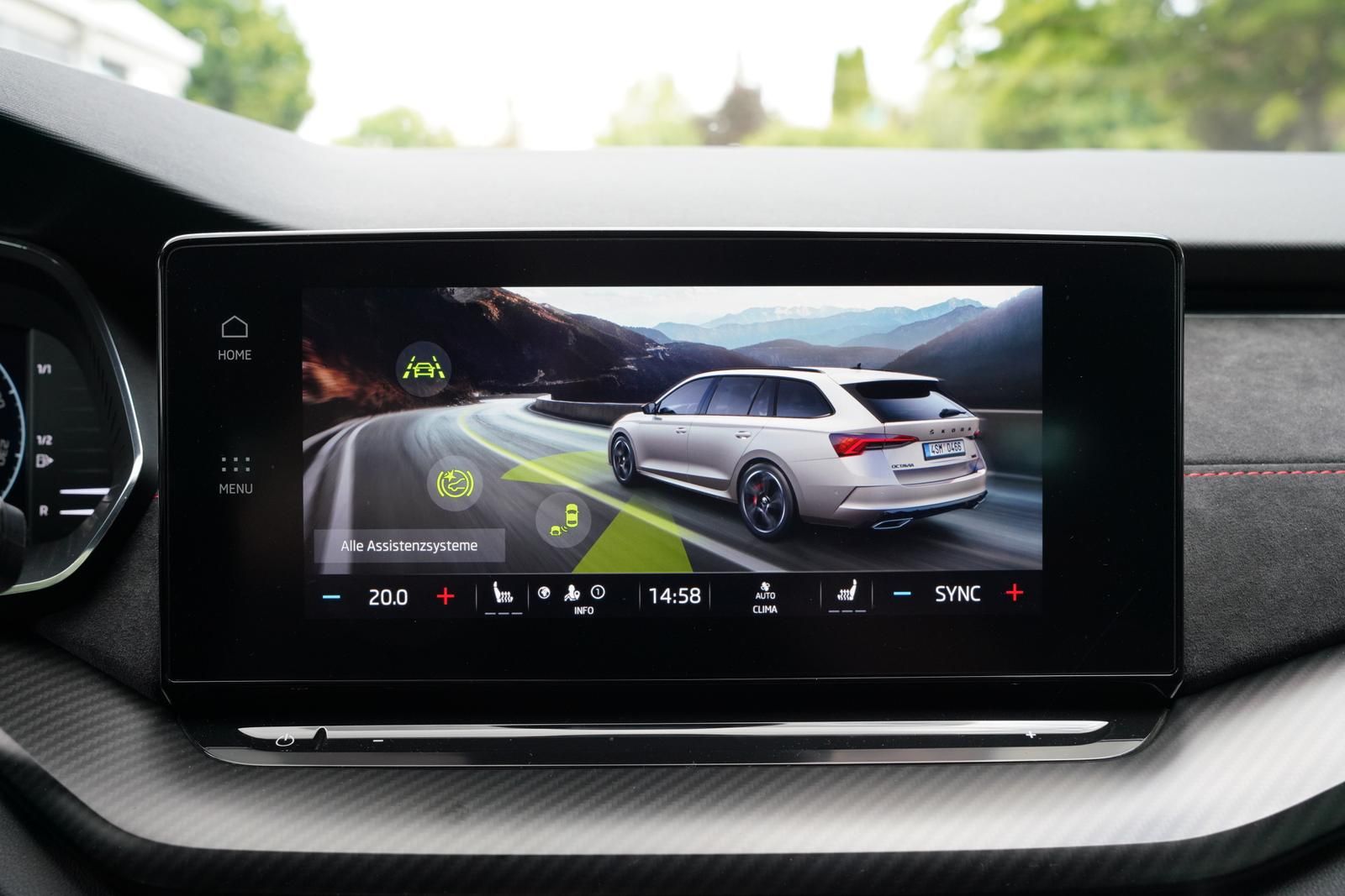 Skoda OCTAVIA COMBI 2.0TSI DSG - Samsaru's Car Outlet
