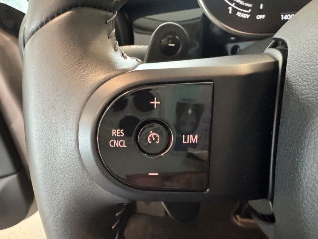 MINI Cooper S - Samsaru's Car Outlet
