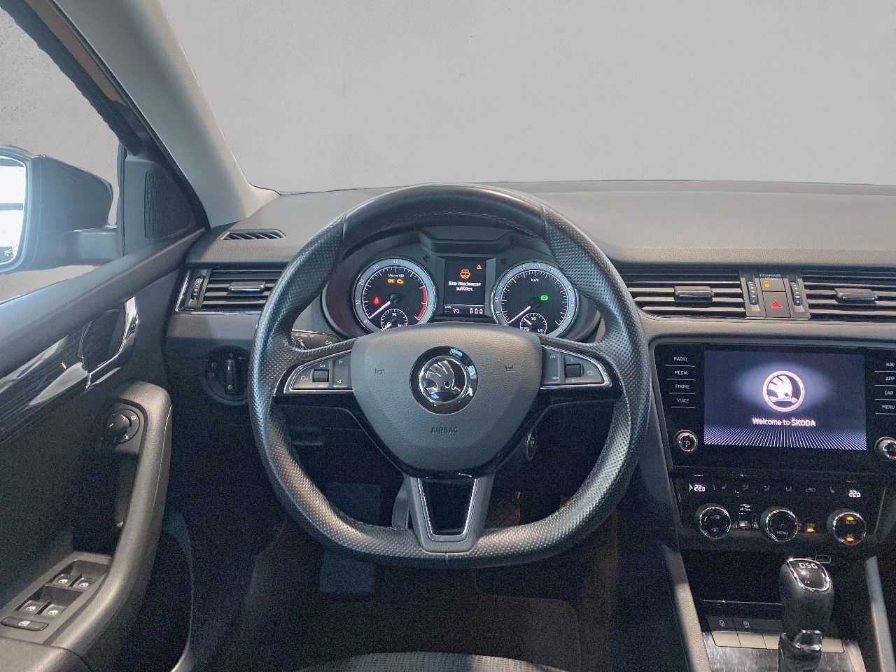 Skoda Octavia Combi Style 1.5 TSI - Samsaru's Car Outlet