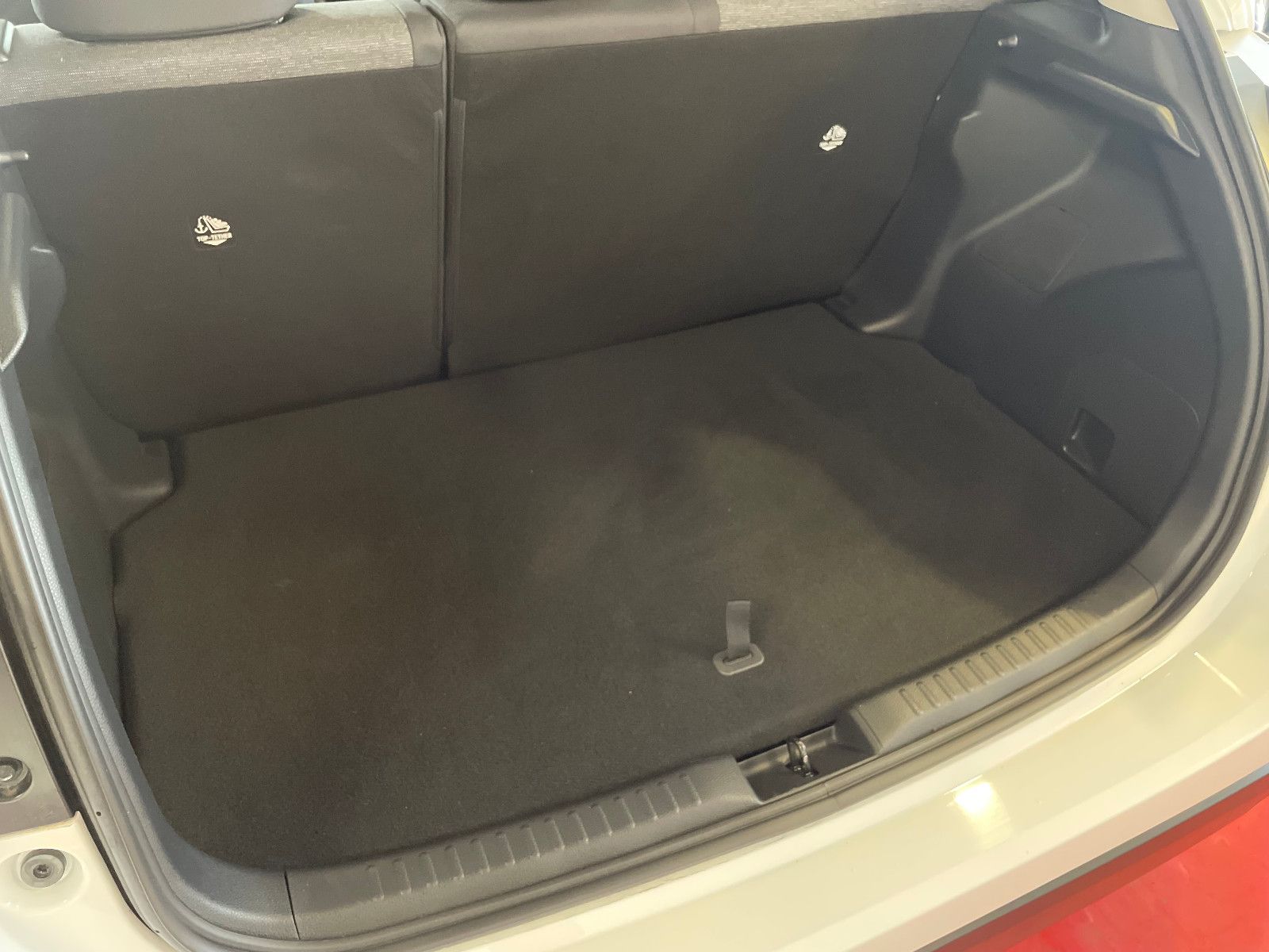 Toyota Yaris Comfort - Samsaru's Car Outlet