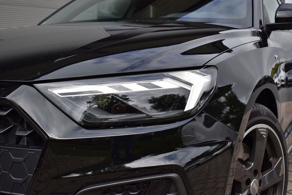 Audi A1 Sportback 40 TFSI S-line - Samsaru's Car Outlet