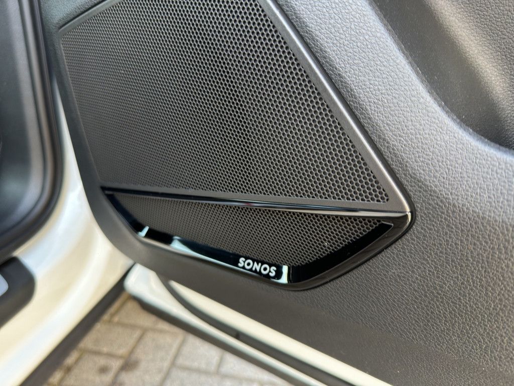 Audi Q3 35 1.5 TFSI S-tronic S line ACC MATRIX-LED