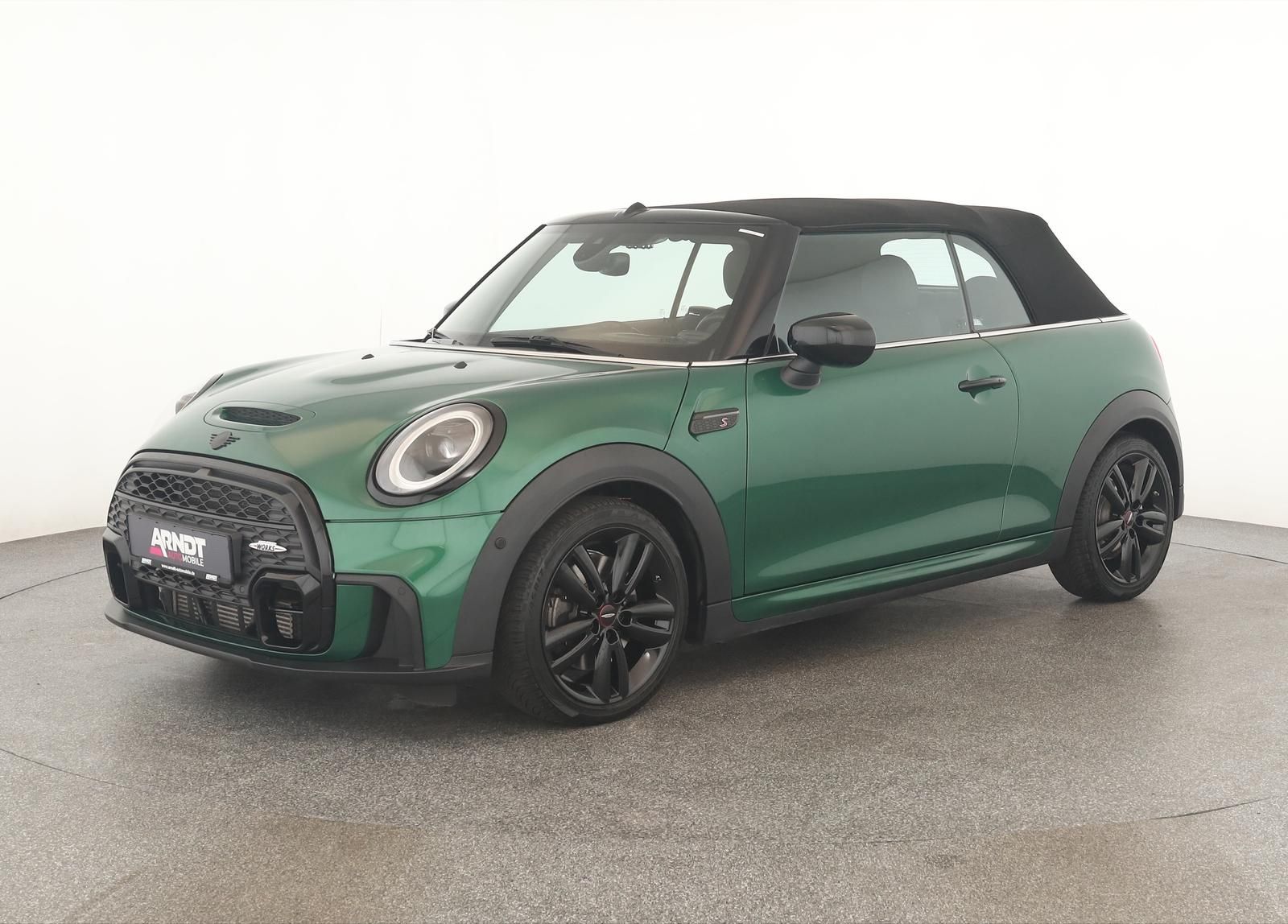 MINI Cooper S Cabrio JCW Premium+ - Samsaru's Car Outlet