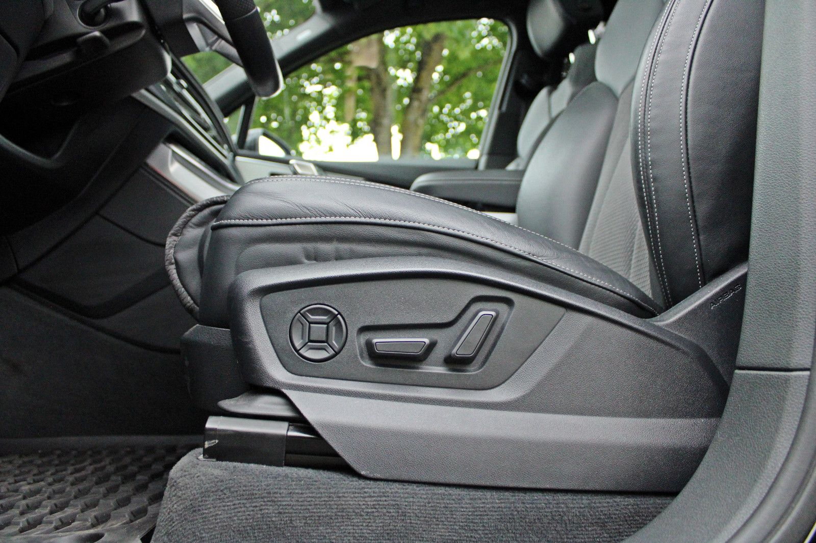 Audi Q7 50TDI qu S LINE PANO AHK STANDHZ 7-SITZER HuD