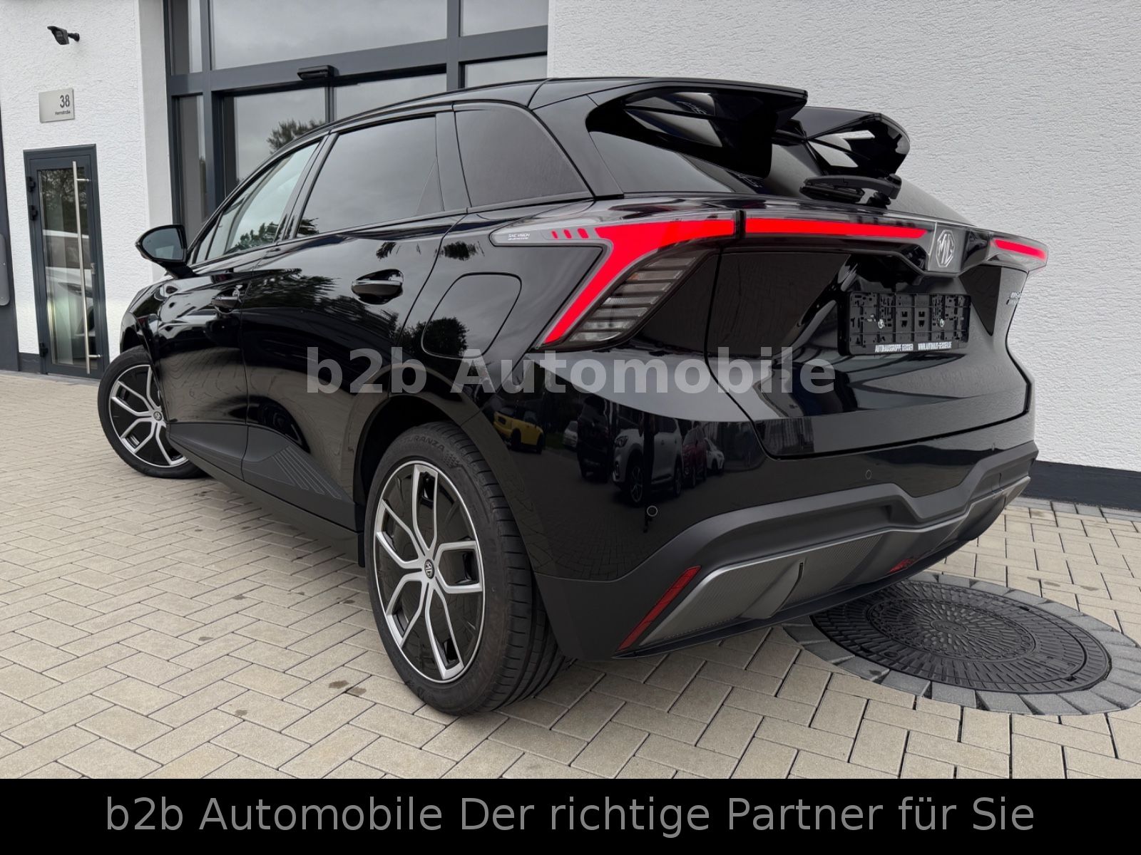 MG4 Luxury /360°/LED/Key/Wärmepumpe/FaceLift!!