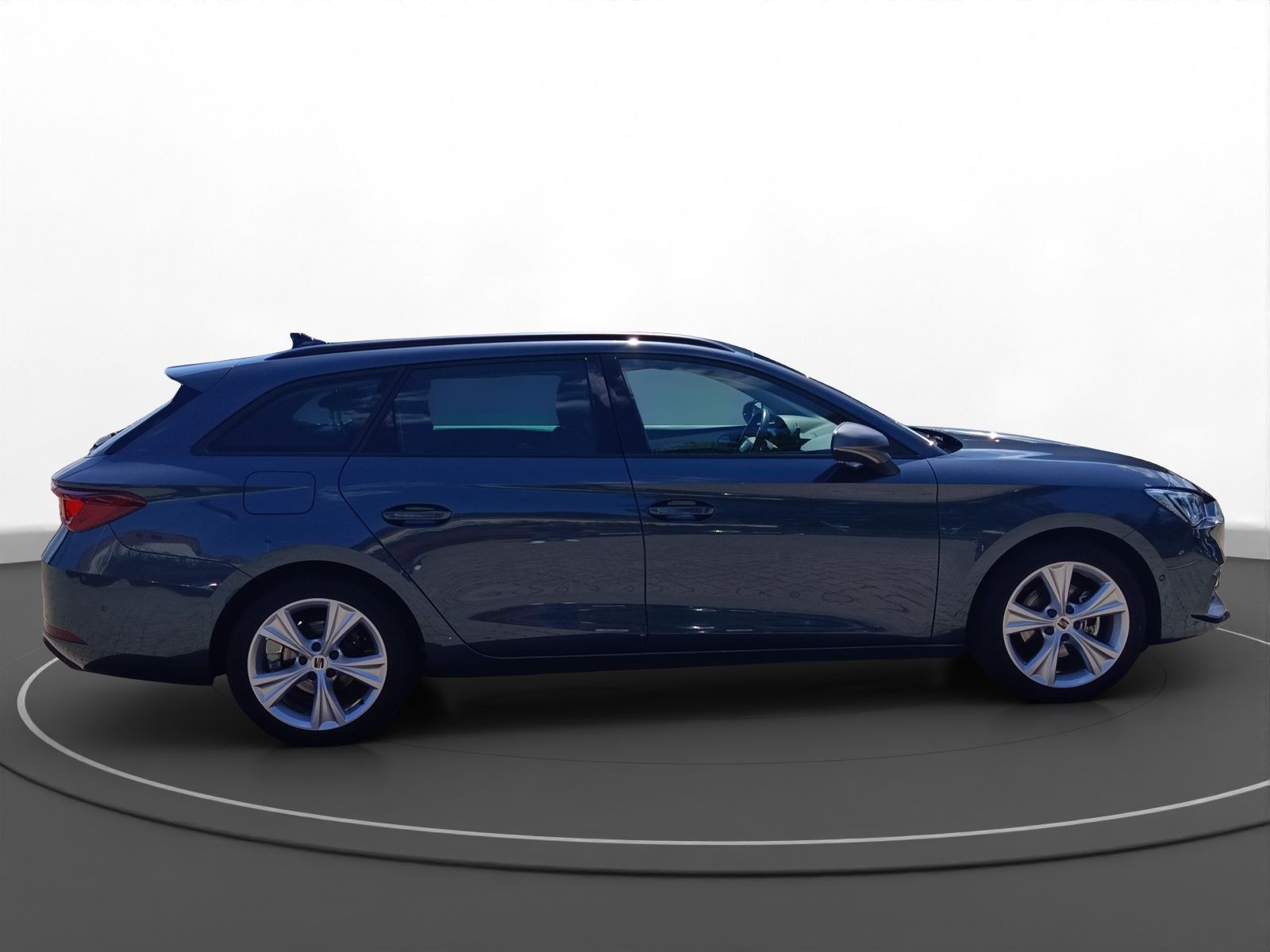 Seat Leon ST 1.5 eTSI FR AHK LED LM 17" Navi RFK ACC