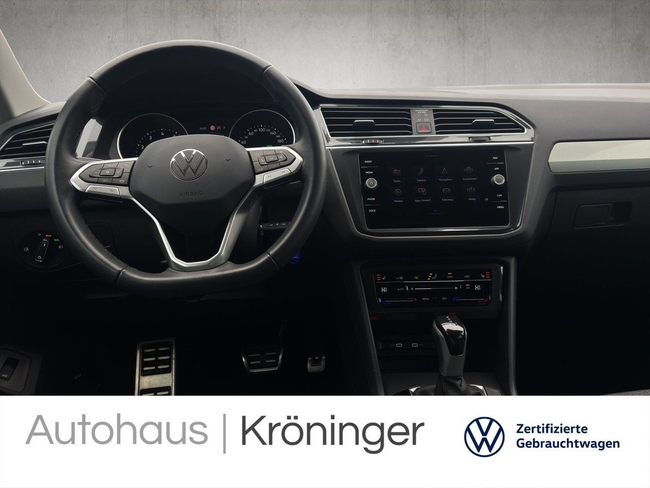 Volkswagen Tiguan MOVE 1.5 TSI DSG - Samsaru's Car Outlet
