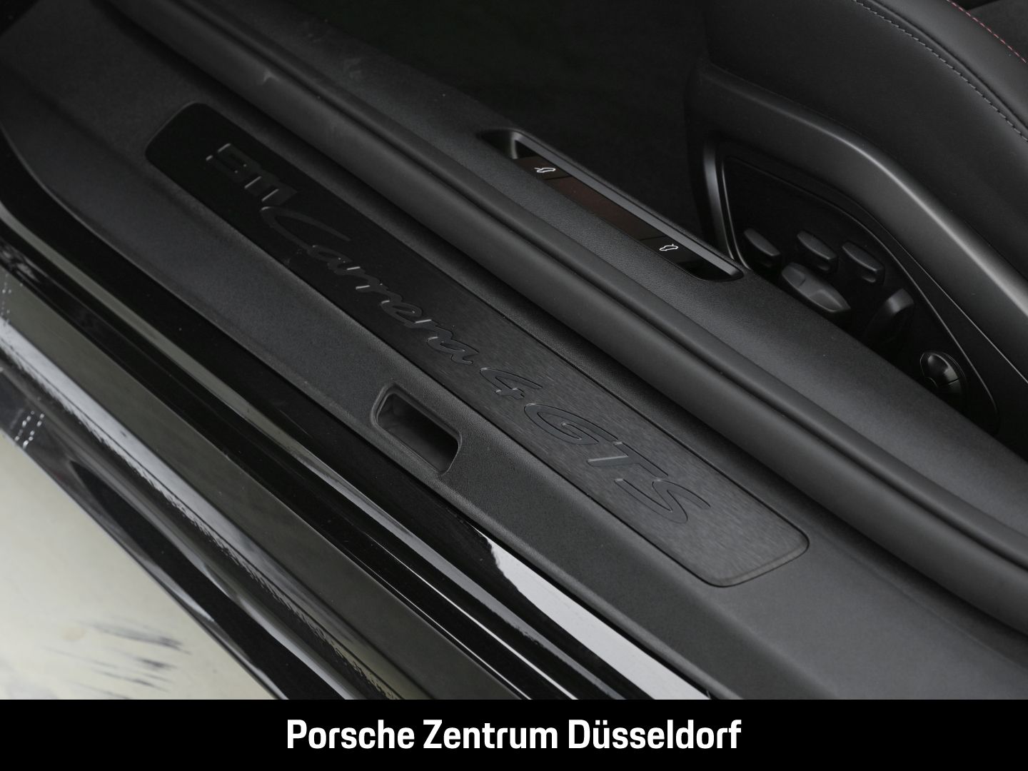 Porsche 992 911 Carrera 4 GTS Cabriolet Liftsystem-VA