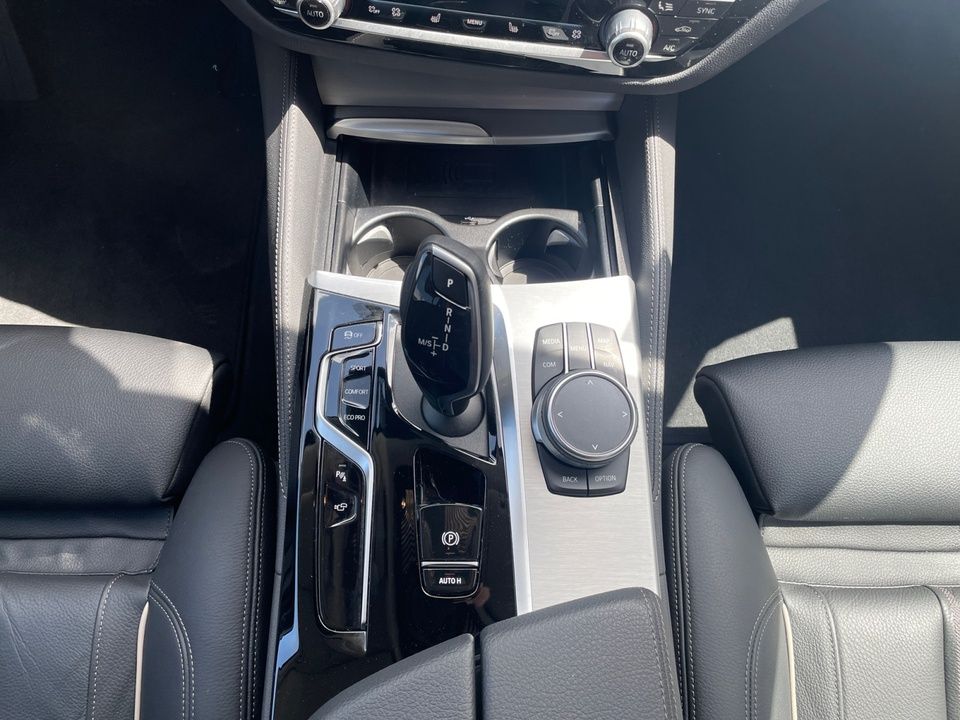 BMW 530i xDrive Luxury Line + 2Jahre-BPS.-GARANTIE