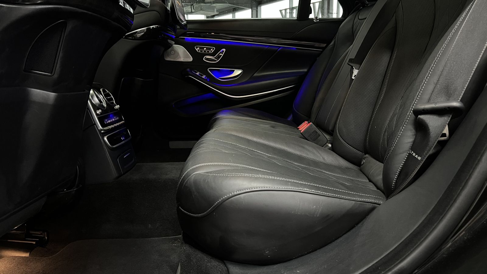 Mercedes-Benz S 400 d 4Matic AMG - Samsaru's Car Outlet