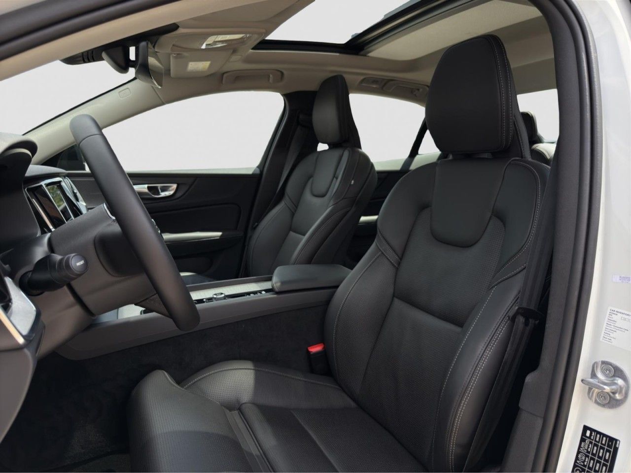 Volvo S60 B4 Plus Dark/Leder/Navi/Pano/Standhz/20Zoll