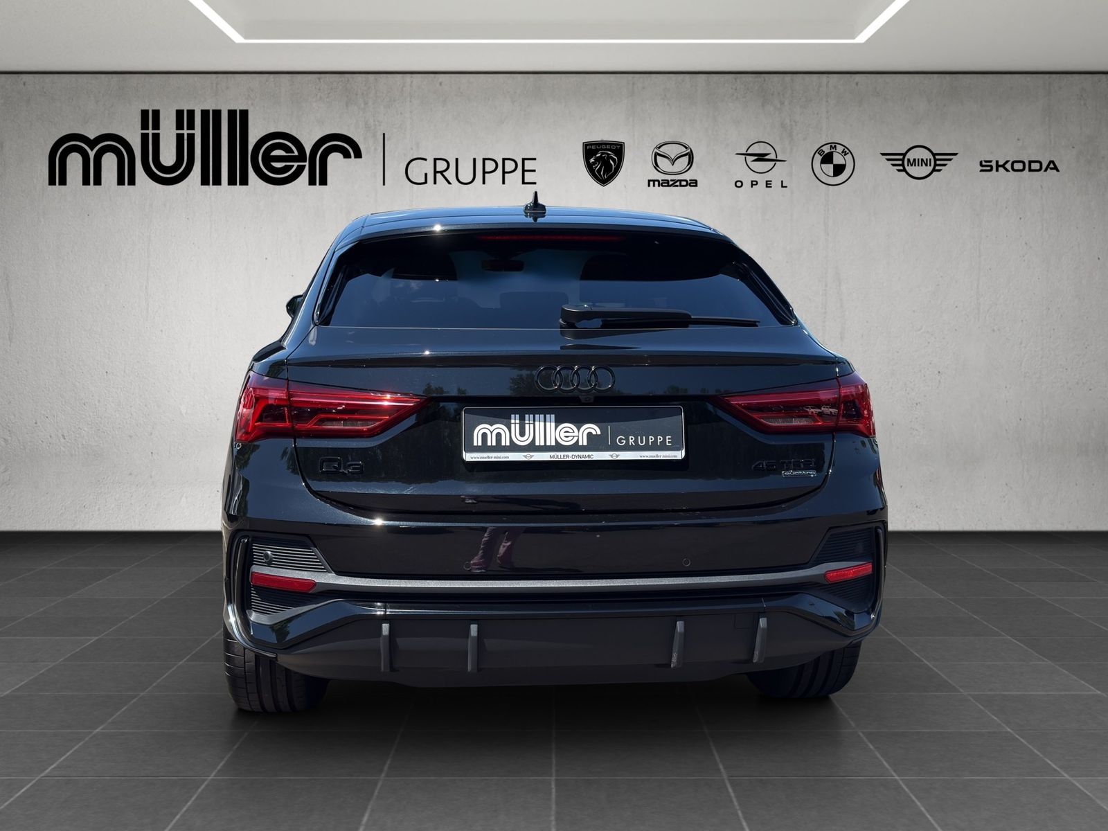 Audi Q3 SPORTBACK 45 TFSI quattro S line - Samsaru's Car Outlet