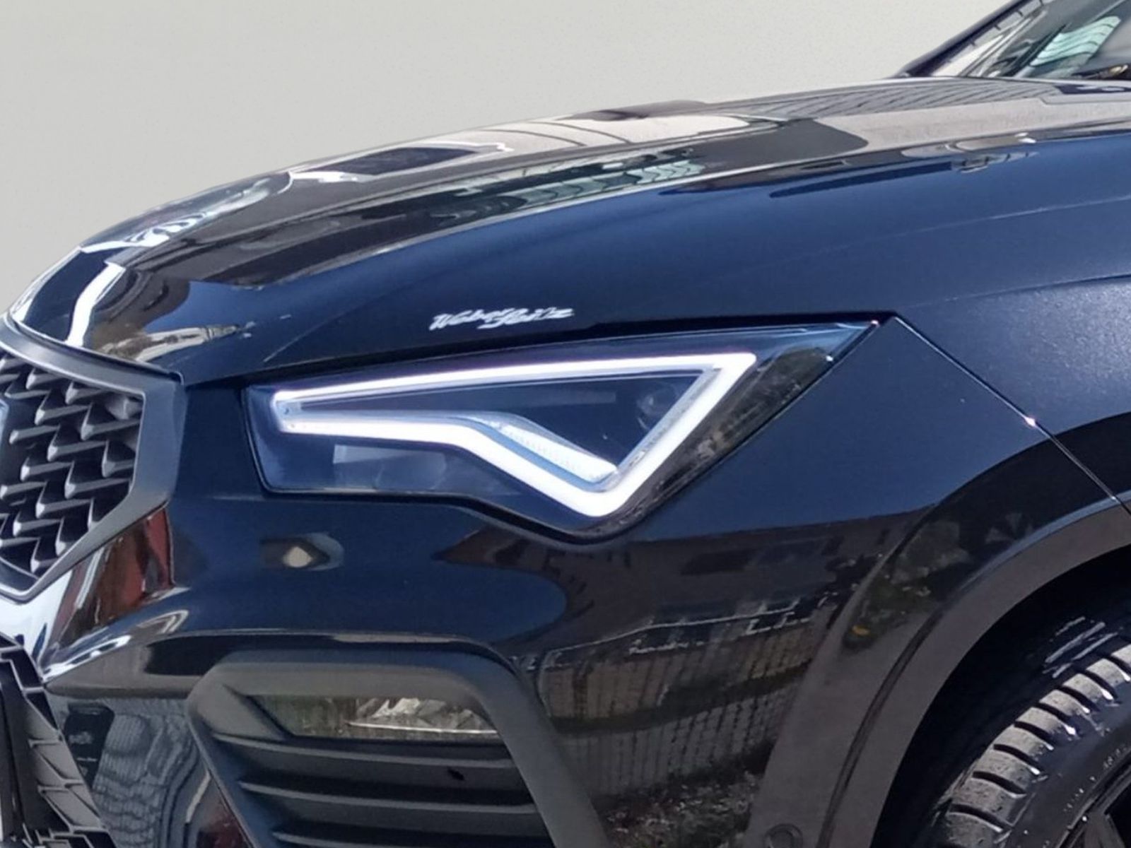 Seat Ateca 2.0 TDI DSG FR 4Drive AHK. LED. Navi. Rück
