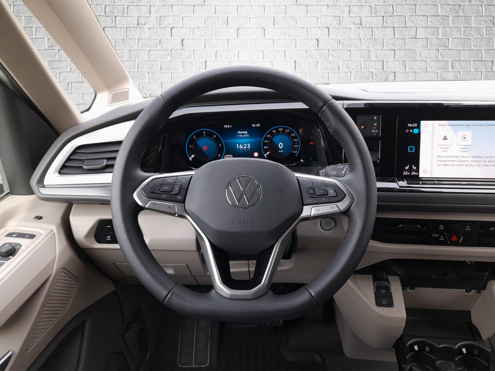 Volkswagen Multivan T7 2.0 TDI - Samsaru's Car Outlet