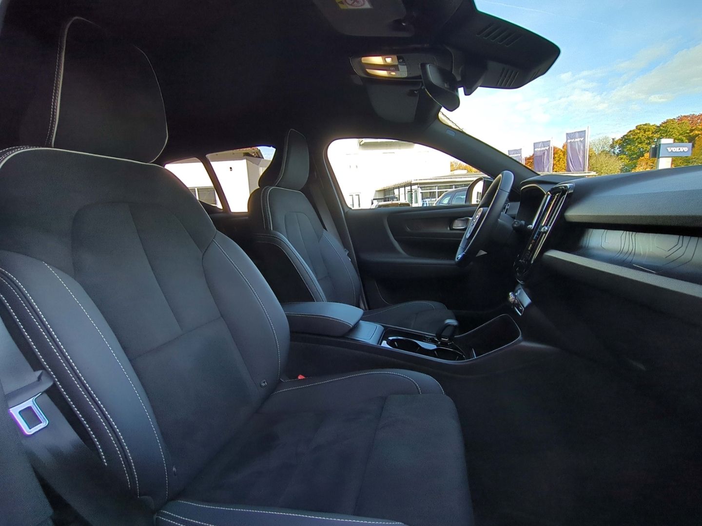 Volvo XC40 Core Recharge Pure Electric 2WD StandHZG AH