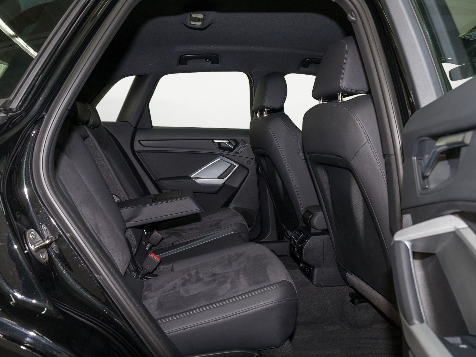 Audi Q3 35 TDI Q S LINE - Samsaru's Car Outlet