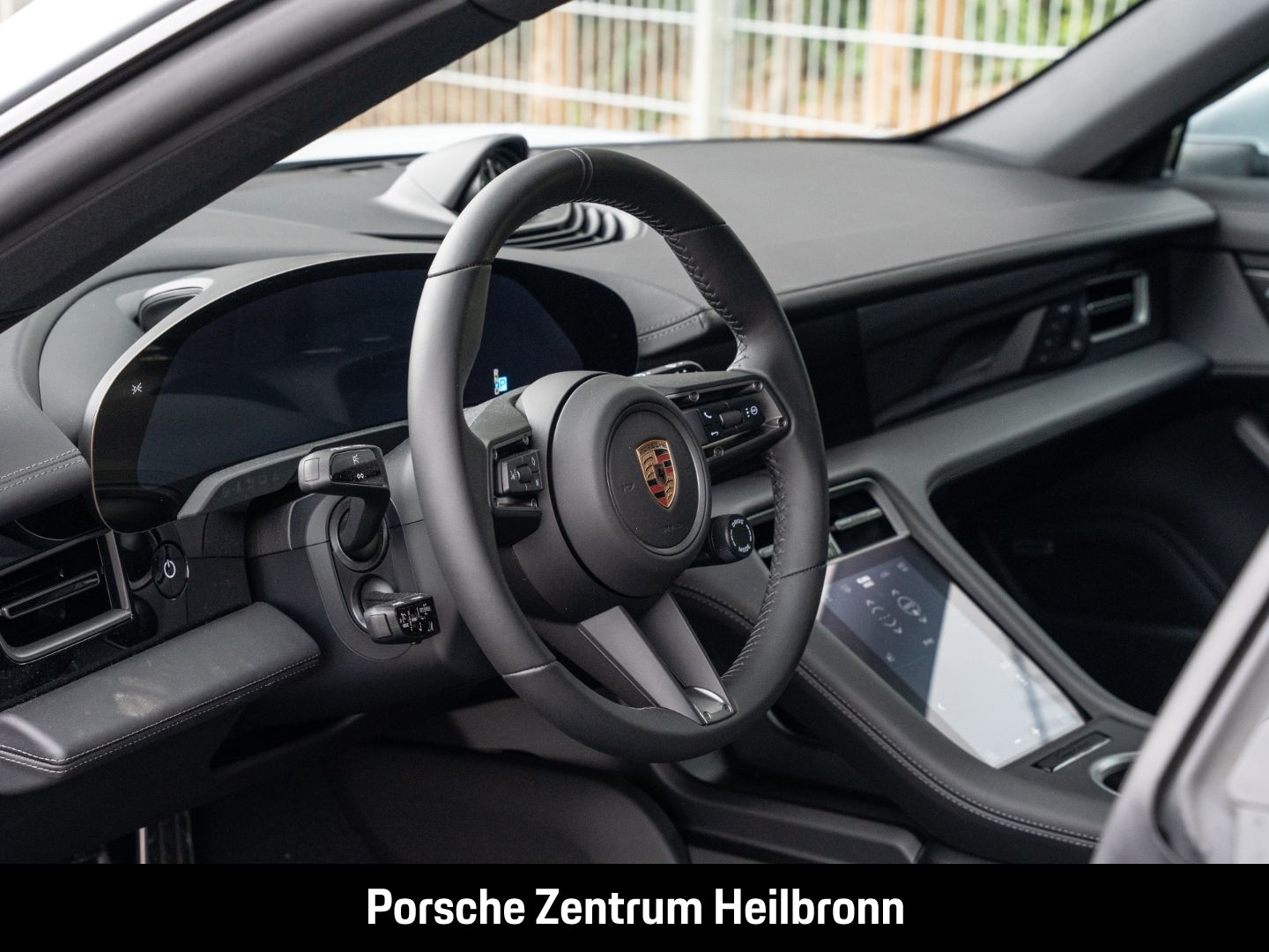 Porsche Taycan 4 Cross Turismo BOSE Surround-View 21-Zol