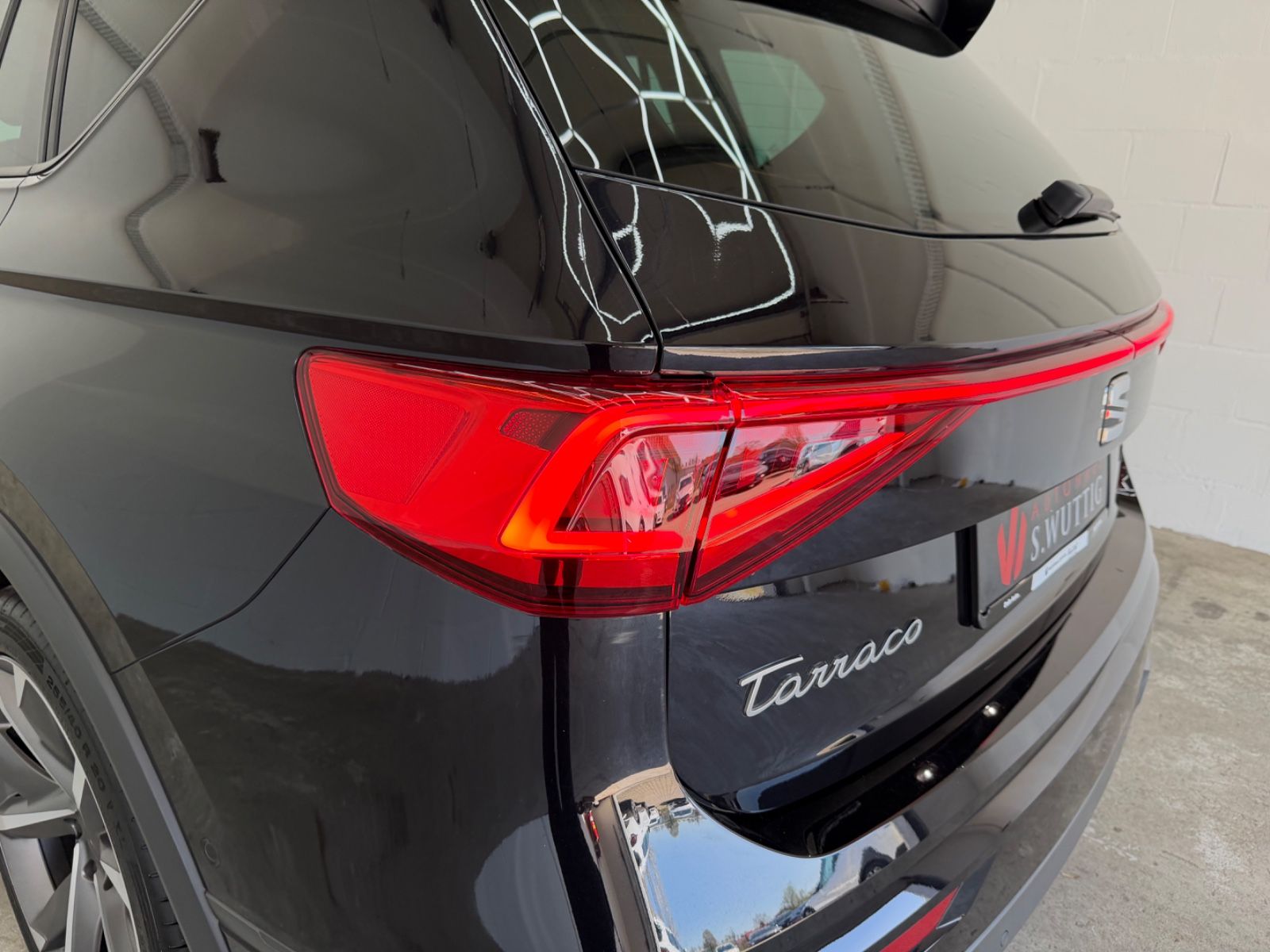 Seat Tarraco 2.0 TSI 4Drive OPF DSG FR+7SITZE+PANO+