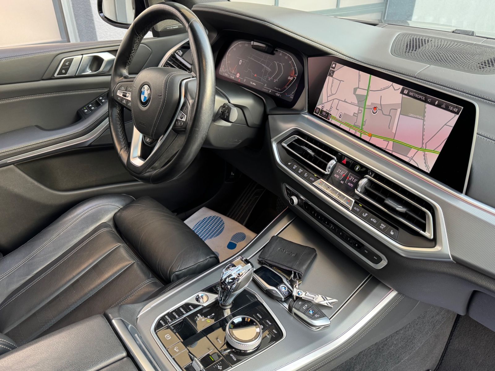BMW X5 xDrive 40 d Pano/AHK/Standheiz/22"/HeadUp