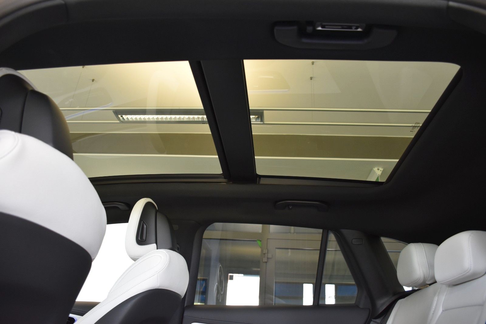 Mercedes-Benz GLC 300 de 4M AMG LINE - Samsaru's Car Outlet