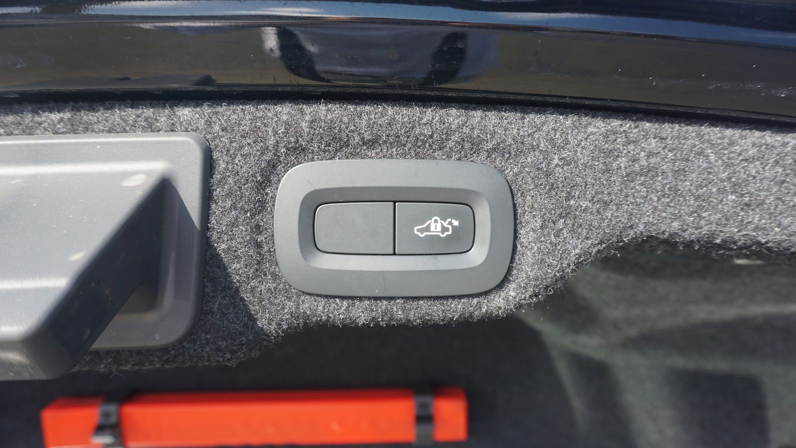 Volvo S60 2.0 R Design LED Navi HarmanKardon Panorama