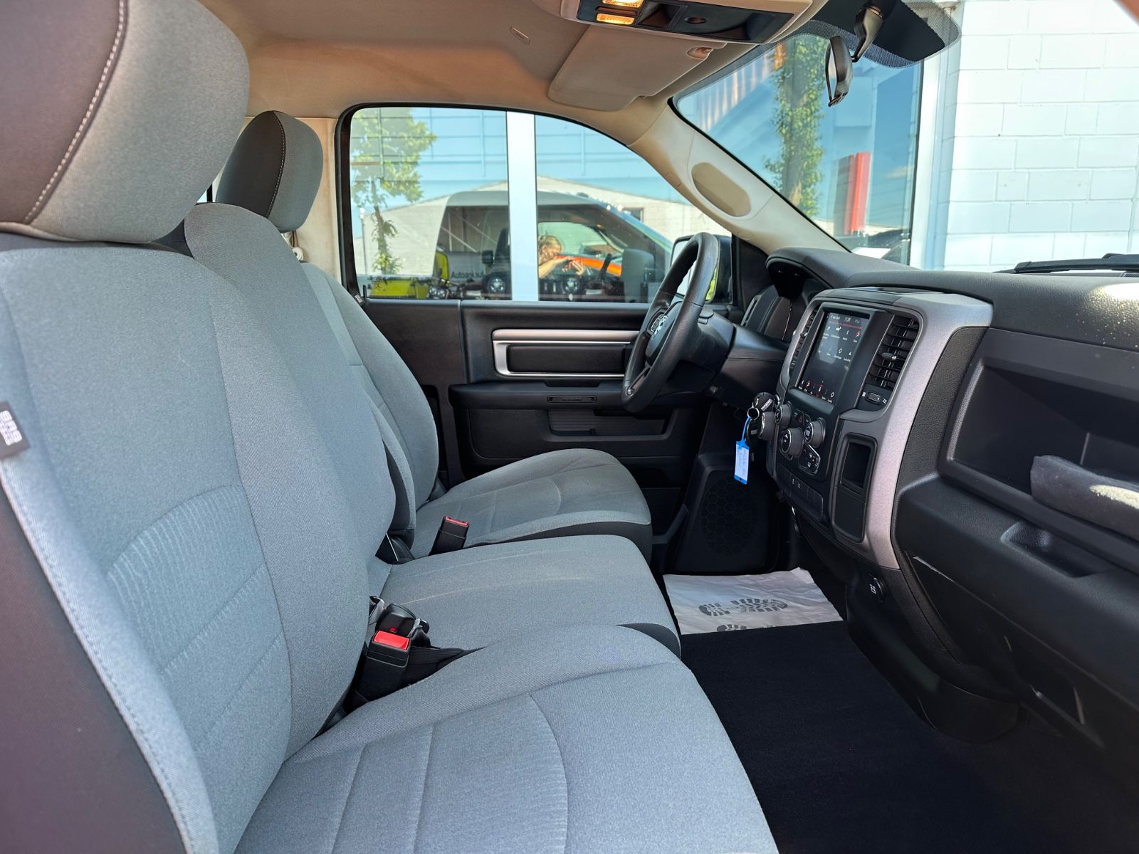 Dodge RAM 1500 DS Reg.Cab Tradesman 5.7L