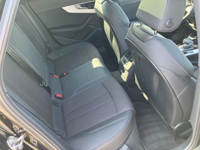 Audi A4 Avant 40 TFSI quattro S-tronic S-line AHK PAN